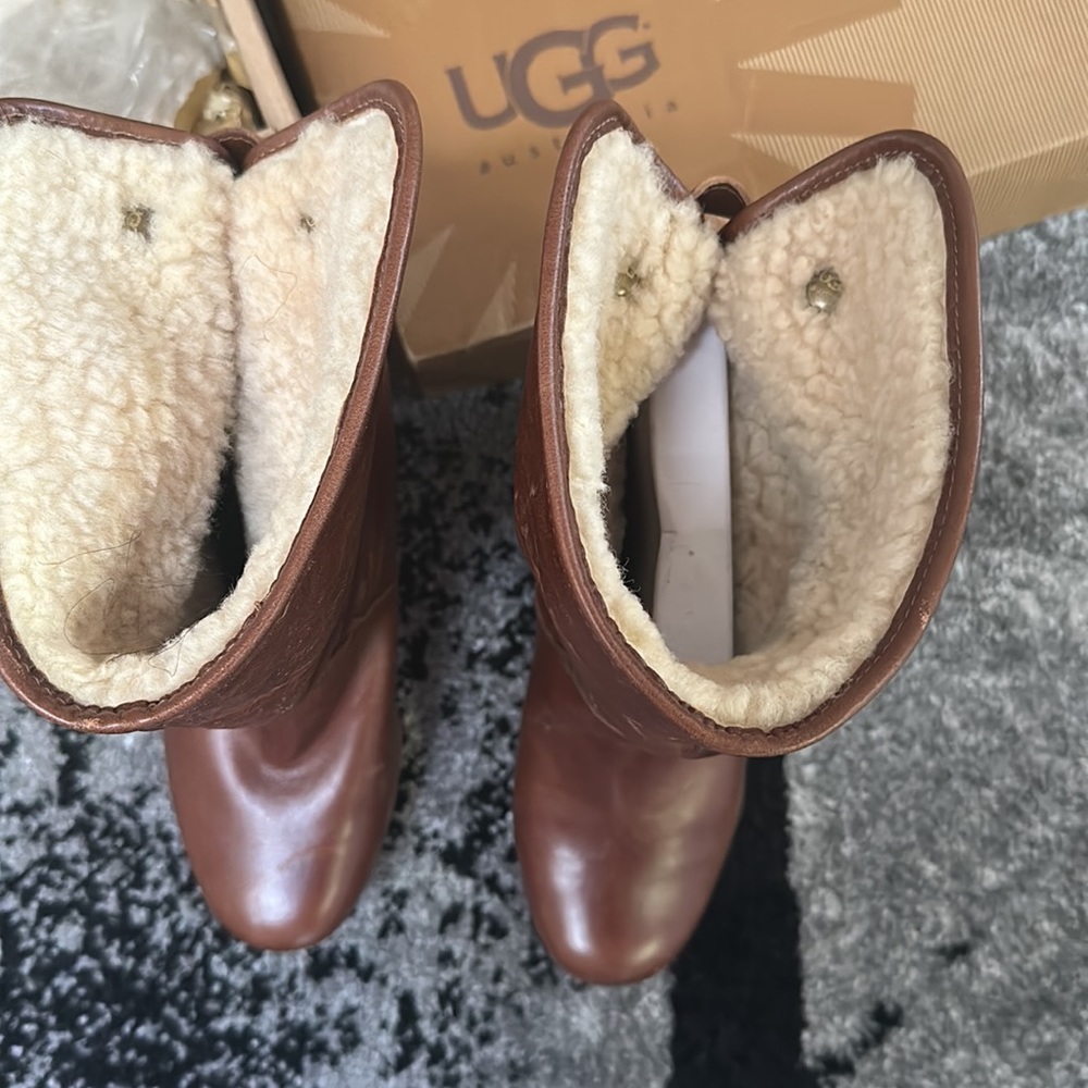 Authentic Light Brown Uggs - image 4